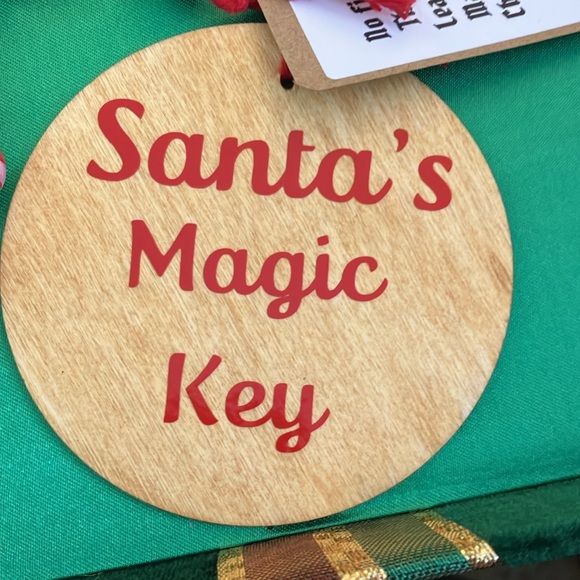 Christmas Eve gift set - 3 sacks of Reindeer food and Santa’s Magic Key - Picture 2 of 5